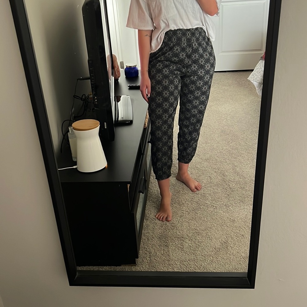 Aerie day to night pants